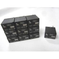 New Take Off 10 lot Fuse Box Tow Relay Econoline 9C2T-14B192-AA